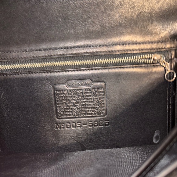 Coach Black Leather Buckle Flap Briefcase Messenger Bag 5325 (Unisex) - Picture 13 of 15